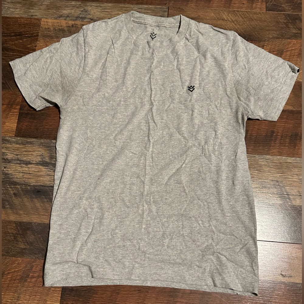 Buckle Veece Shirt